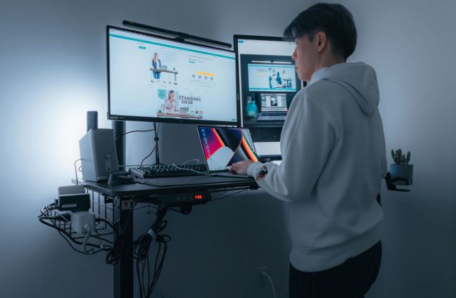 MotionGrey Ordinateur de bureau assis-debout à moteur électrique réglable en hauteur pour la maison et le bureau
